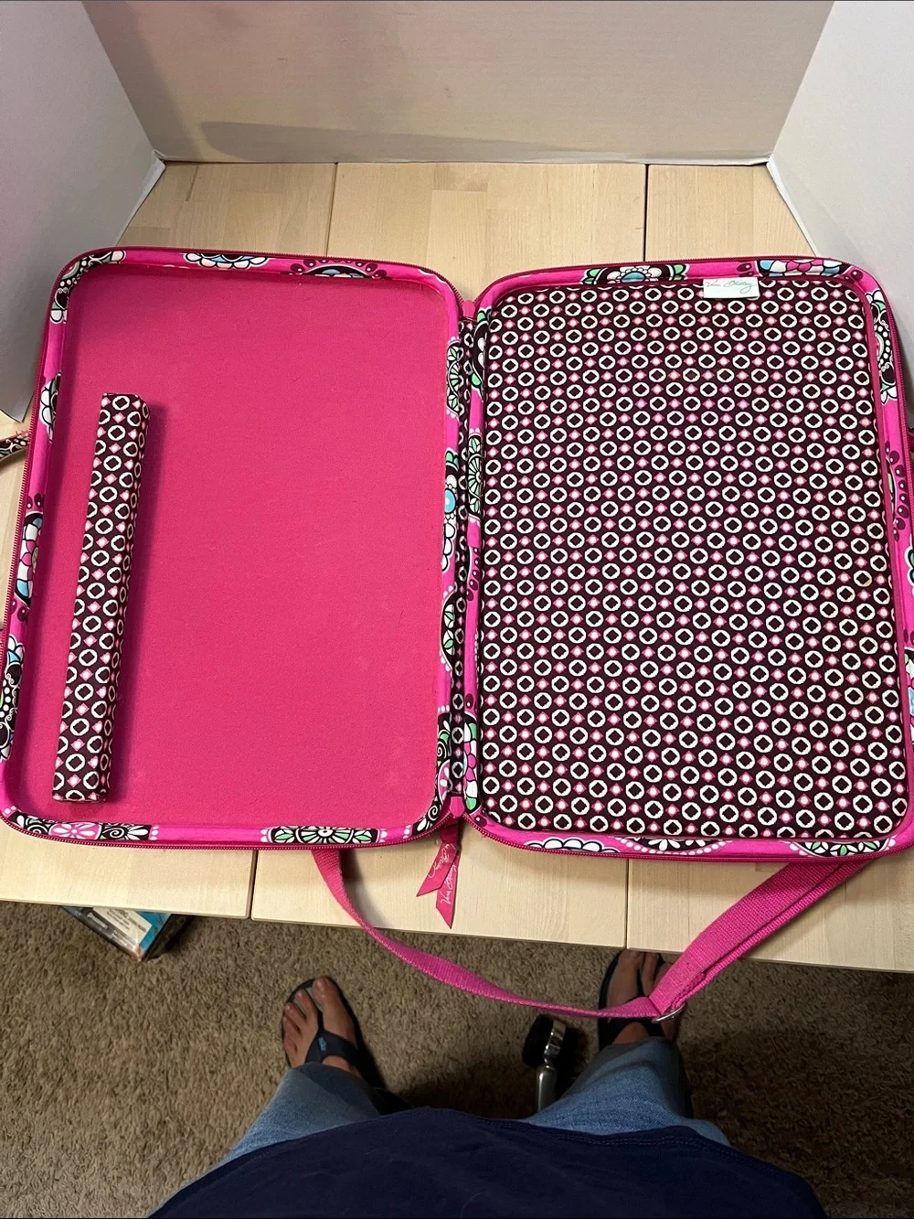 Vera Bradley Pink Cupcake Hard Shell Laptop Travel Bag Quilted Cotton w/ Strap